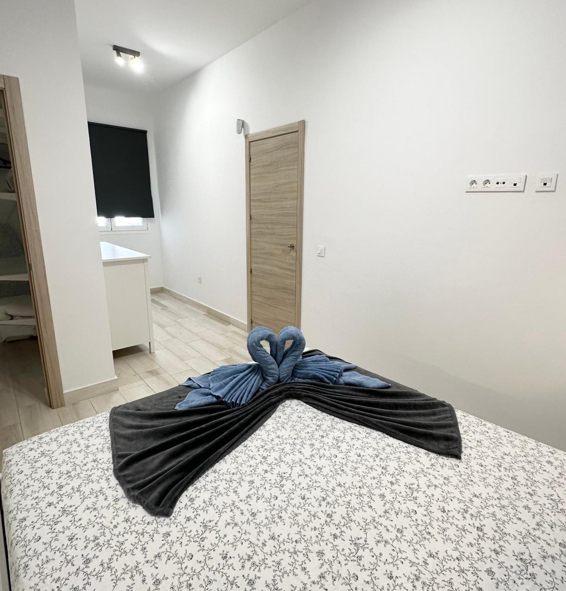 Sol En El Centro Del Cotillo, 1 Minuto De La Playa, 2 Habitaciones, Terraza Y Wifi *